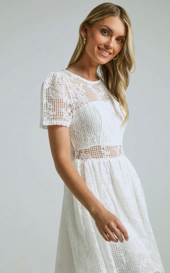 Showpo Leon Midi Dress 8211 Short Sleeve Dress In Ivory Women Dresses