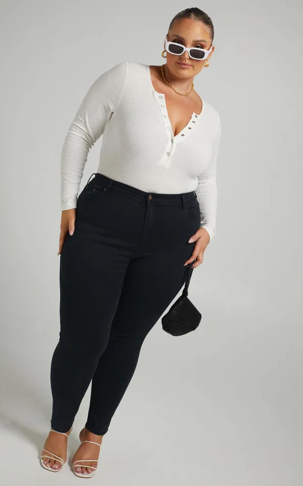 Showpo Lucilla Jeans 8211 High Waisted Contour Fitted Denim Jeans In Black Wash Women Curve Clothes