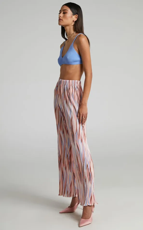 Showpo Marfy 8211 Mid Rise Abstract Print Flared Plisse Pant In Multi Women Pants
