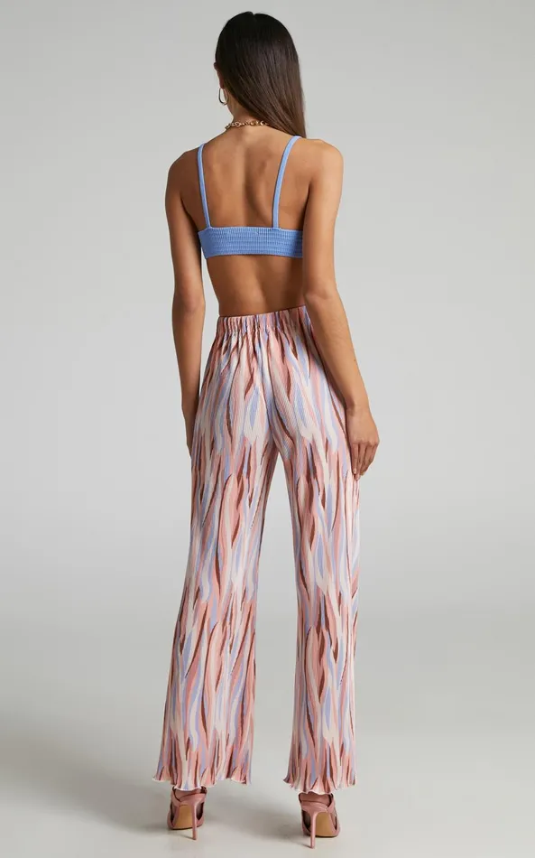 Showpo Marfy 8211 Mid Rise Abstract Print Flared Plisse Pant In Multi Women Pants