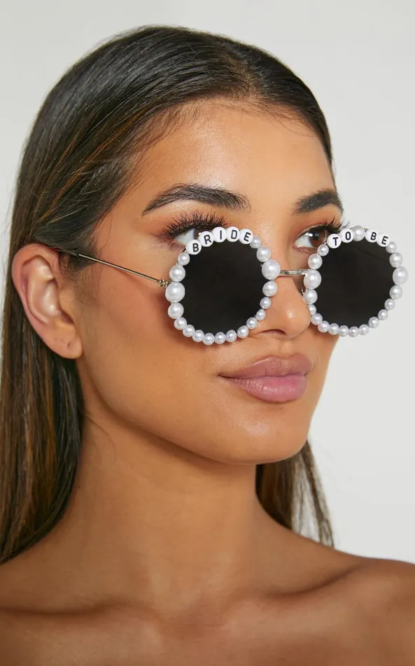 Showpo Marni Round Pearl Sunglasses In White Pearl Women Sunglasses