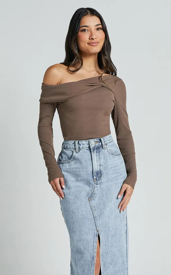 Showpo Misael Top 8211 Asymmetrical Twist Front Jersey Top In Mushroom Women Curve Clothes Showpo Misael Top 8211 Asymmetrical Twist Front Jersey Top In Mushroom Women Curve Clothes