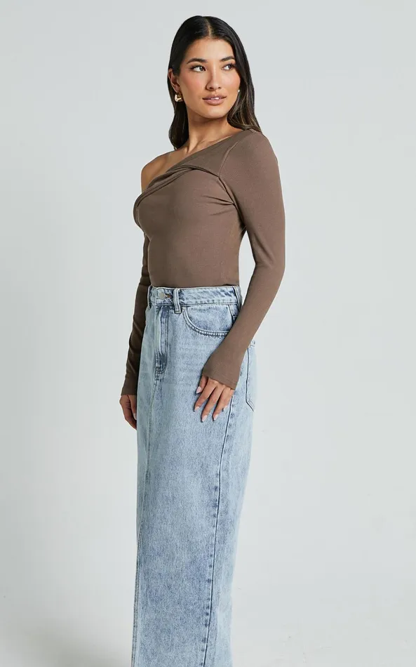 Showpo Misael Top 8211 Asymmetrical Twist Front Jersey Top In Mushroom Women Curve Clothes