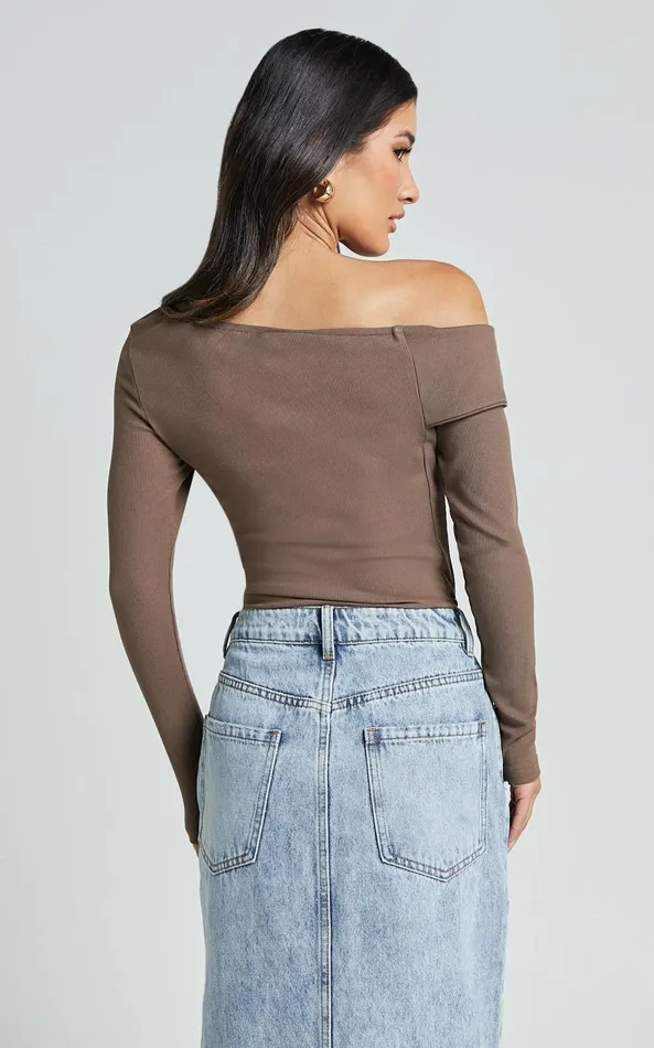 Showpo Misael Top 8211 Asymmetrical Twist Front Jersey Top In Mushroom Women Curve Clothes