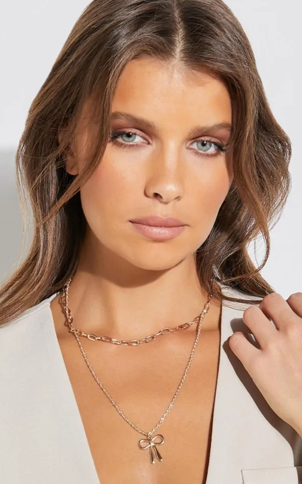 Showpo Natalie Necklace 8211 Bow Shaped Chain Layered Necklace In Gold Women Necklaces Showpo Natalie Necklace 8211 Bow Shaped Chain Layered Necklace In Gold Women Necklaces