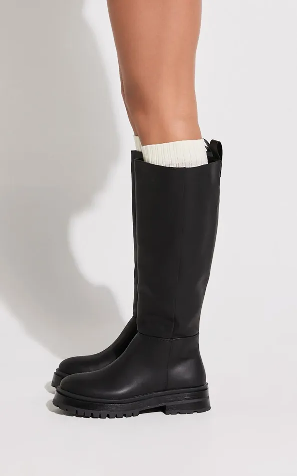 Showpo Nikki Socks 8211 Thick Calf Length Socks In White Women Socks and Tights