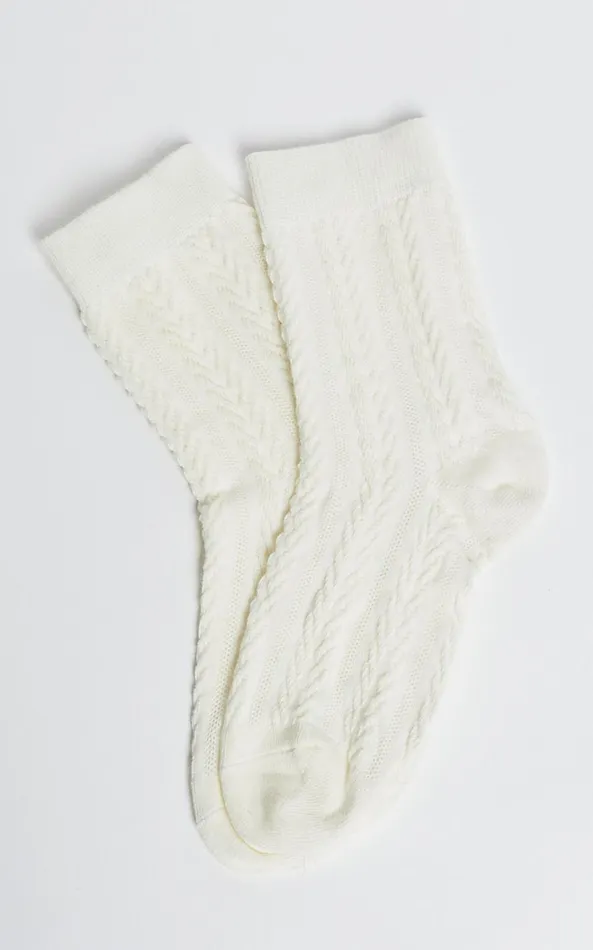 Showpo Nina 2 Pack Socks 8211 Cable Detail Crew Socks In Cream Women Socks and Tights