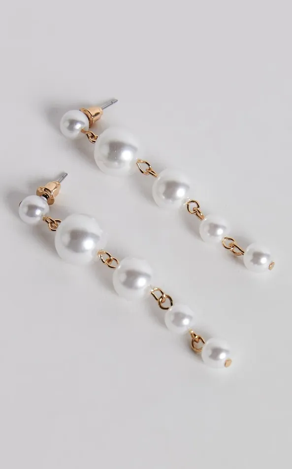 Showpo Oidessa Pearl Drop Earrings In Gold Pearl Women Earrings