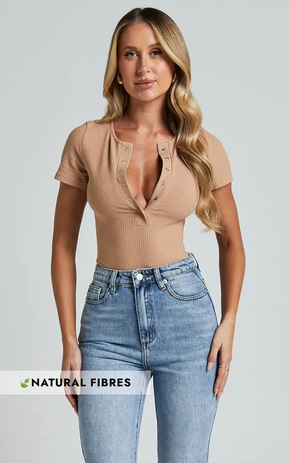 Showpo Orla Bodysuit 8211 Short Sleeve V Neck Bodysuit In Mocha Women Basics