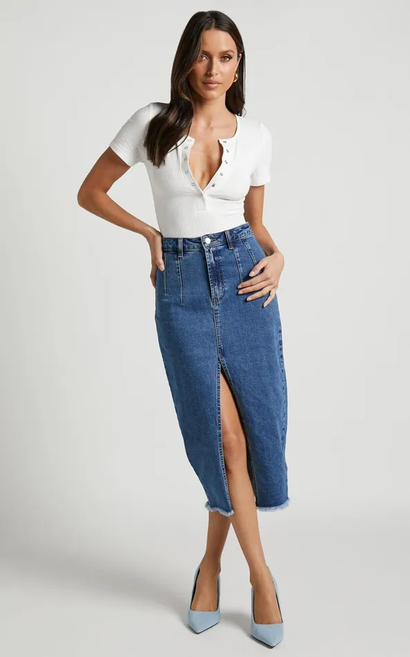 Showpo Orla Bodysuit 8211 Short Sleeve V Neck Bodysuit In Off White Women Basics