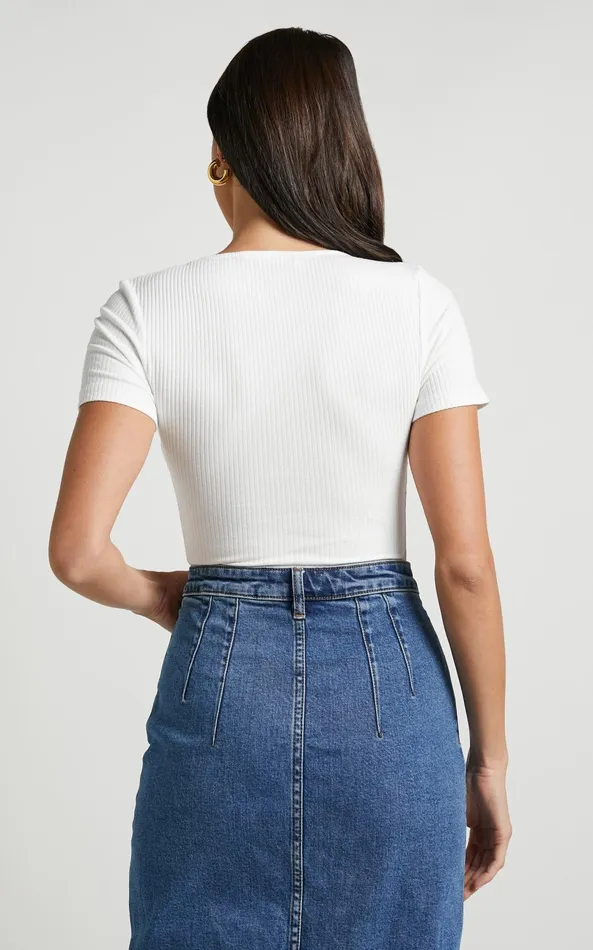Showpo Orla Bodysuit 8211 Short Sleeve V Neck Bodysuit In Off White Women Basics