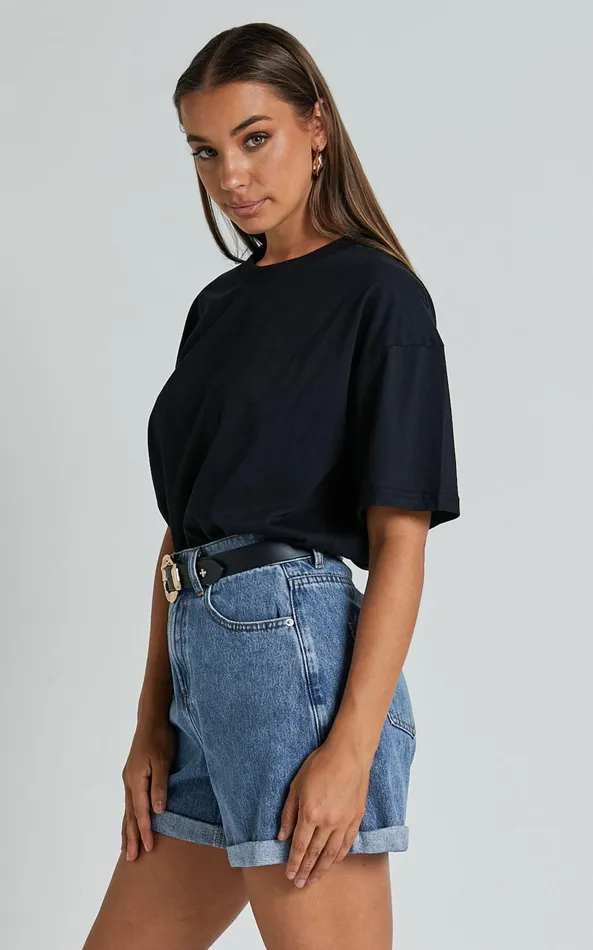 Showpo Prizza Top 8211 Longlinge Boyfriend Tee Top In Black Women Basics