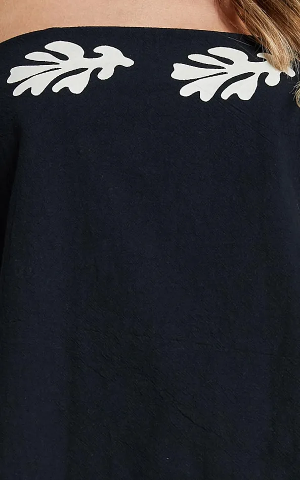 Showpo Runaway The Label 8211 Amalia Top In BlackSand Women Tops
