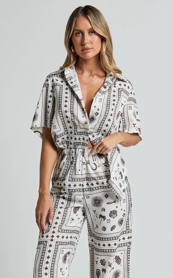Showpo Ryleigh Shirt 8211 Relaxed Short Sleeve Shirt In Mystic Print Women Tops Showpo Ryleigh Shirt 8211 Relaxed Short Sleeve Shirt In Mystic Print Women Tops