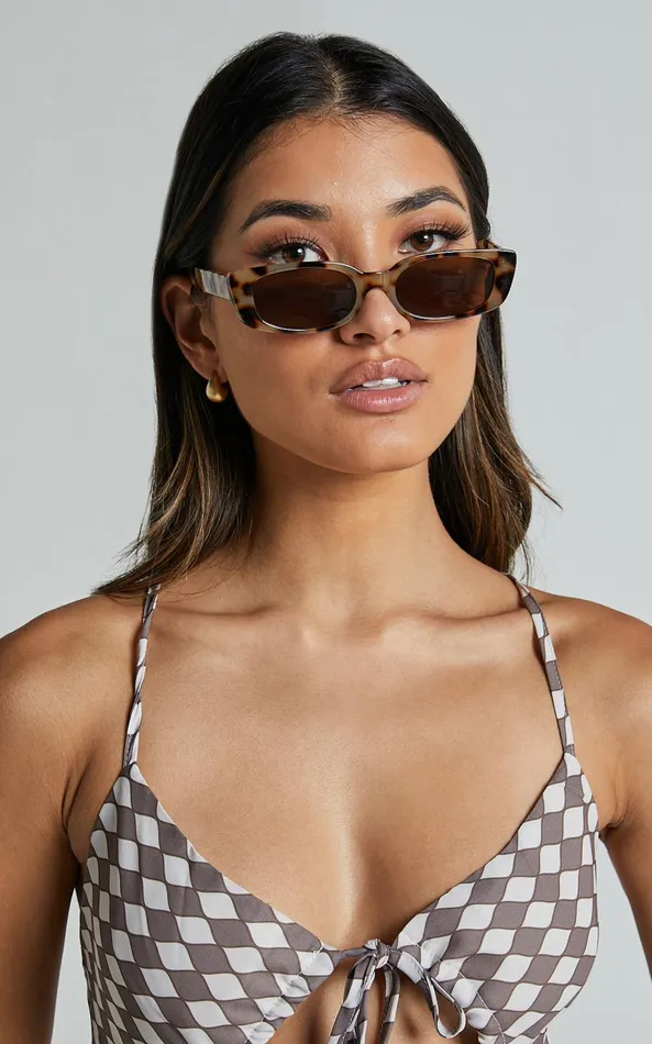 Showpo Sheela Sunglasses 8211 Rectangle Shape Sunglasses In Light Tort Women Sunglasses