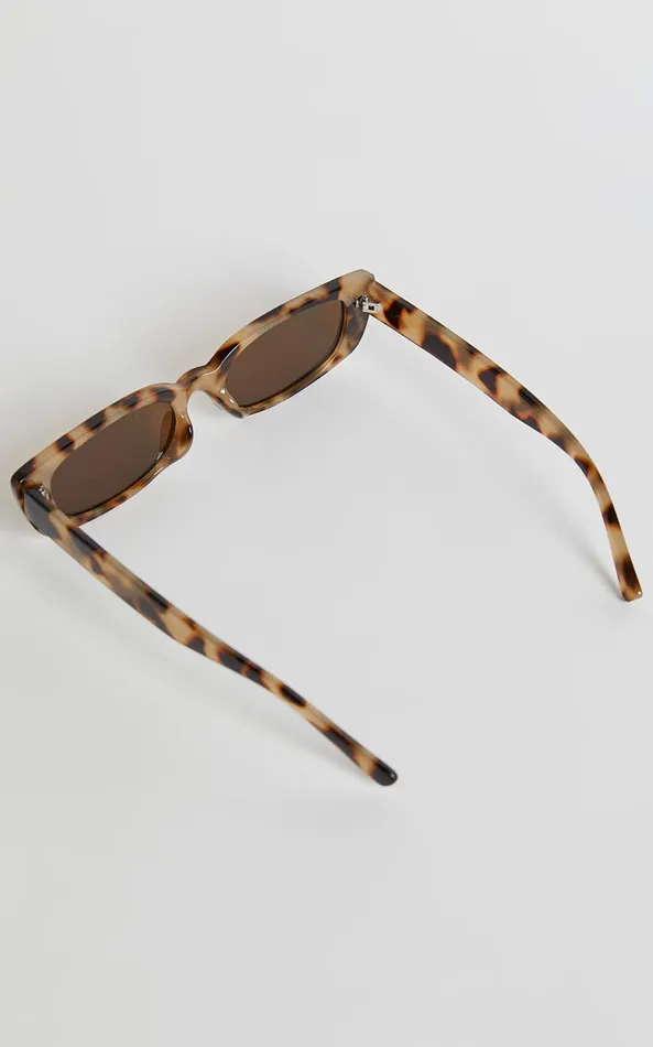 Showpo Sheela Sunglasses 8211 Rectangle Shape Sunglasses In Light Tort Women Sunglasses