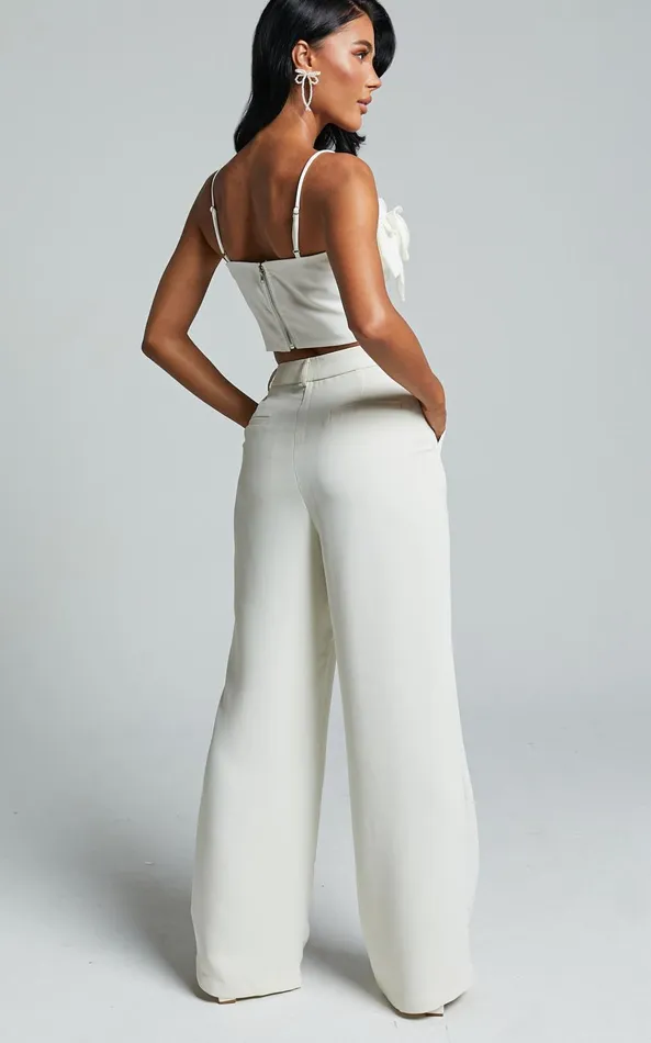 Showpo Stephany Top 8211 Floral Applique Cami Top In White Women Tops