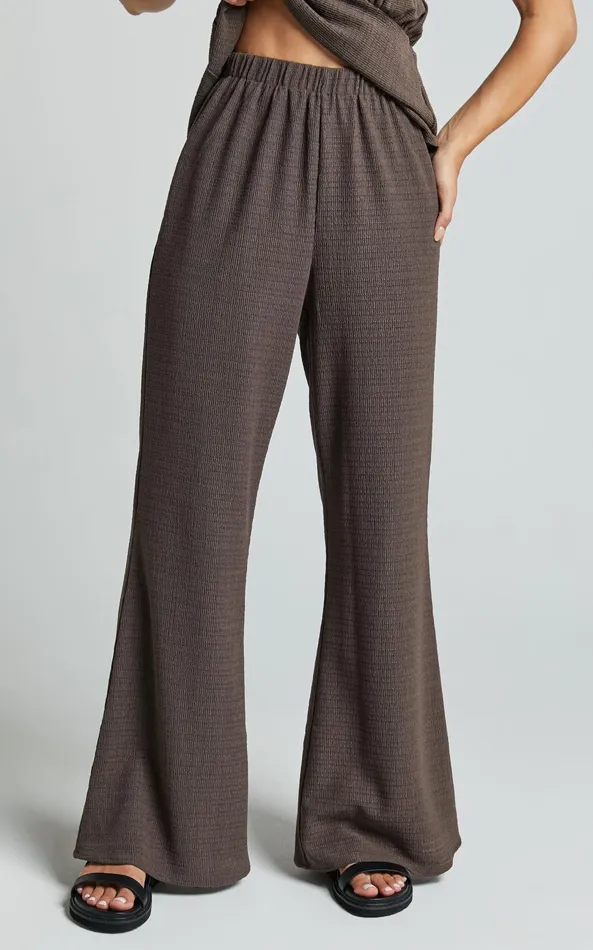 Showpo Suki Pants 8211 Elasticated High Waist Wide Leg Textured Pants In Dark Oak Women Pants