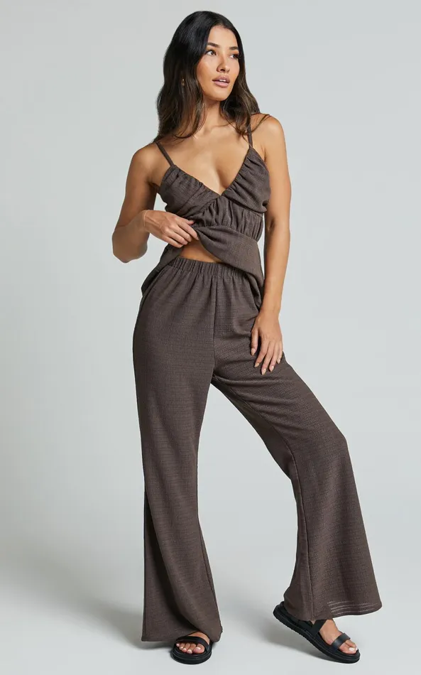 Showpo Suki Pants 8211 Elasticated High Waist Wide Leg Textured Pants In Dark Oak Women Pants