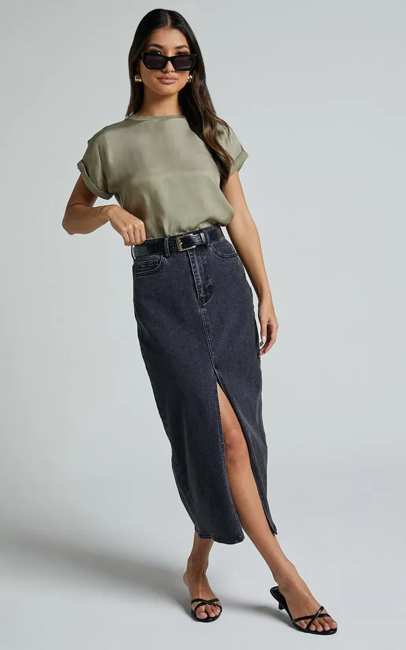 Showpo Tinaya Top 8211 Raglan Shell Top In Olive Women Curve Clothes