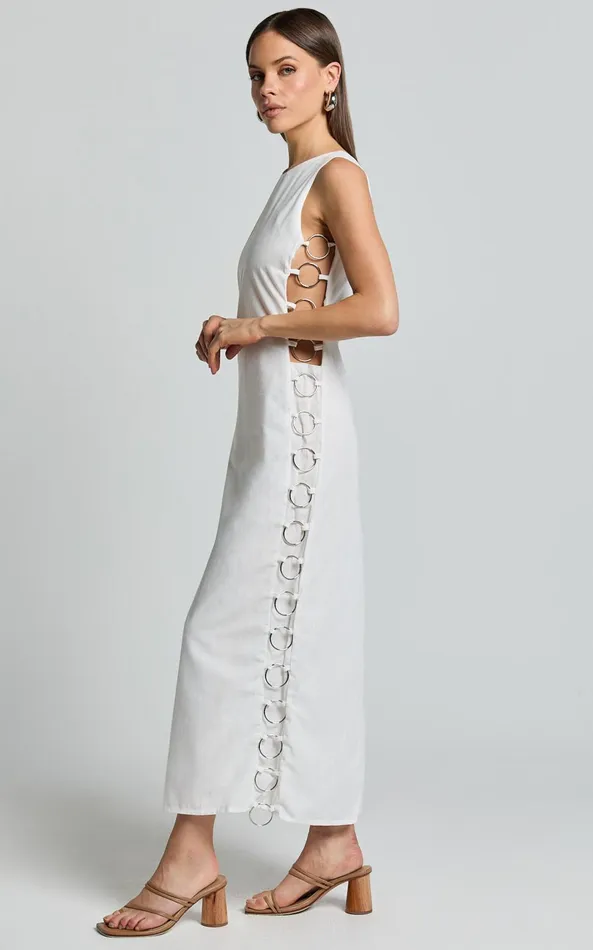 Showpo Tyla Maxi Dress 8211 Sweetheart Neck Side Ring Detail Dress In Natural Women Dresses