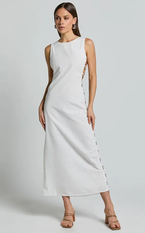 Showpo Tyla Maxi Dress 8211 Sweetheart Neck Side Ring Detail Dress In Natural Women Dresses