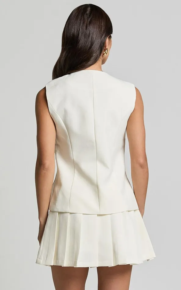 Showpo Tyla Top 8211 Scoop Neck Pocket Detail Button Up Vest In White Women Tops