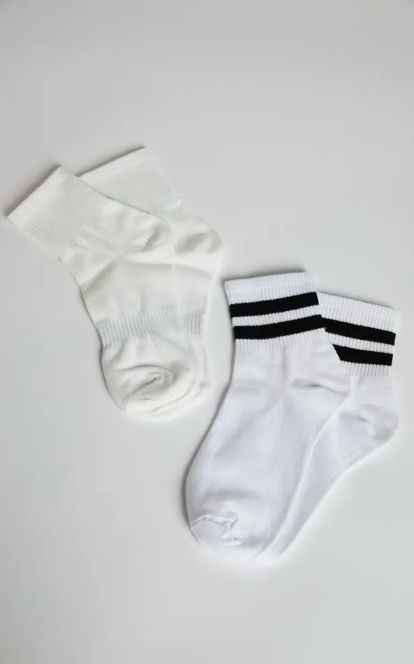 Showpo Vasilisa Stripe Crew Socks 8211 Pack Of 2 In White And Black Women Socks and Tights