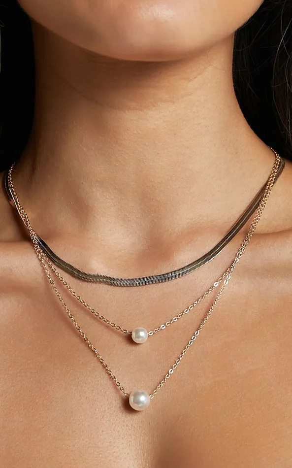 Showpo Wilma Necklace 8211 3 Layered Chain and Pearl Pendant Necklace In Gold Women Necklaces Showpo Wilma Necklace 8211 3 Layered Chain and Pearl Pendant Necklace In Gold Women Necklaces