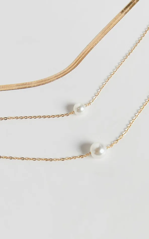 Showpo Wilma Necklace 8211 3 Layered Chain and Pearl Pendant Necklace In Gold Women Necklaces