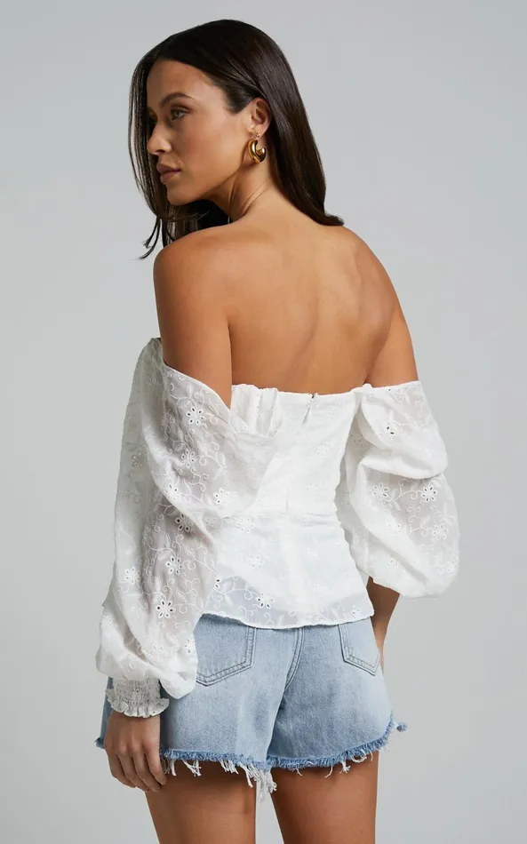 Showpo Ybur Top 8211 Off Shoulder Long Sleeve Bustier Top In Ivory Women Tops Showpo Ybur Top 8211 Off Shoulder Long Sleeve Bustier Top In Ivory Women Tops
