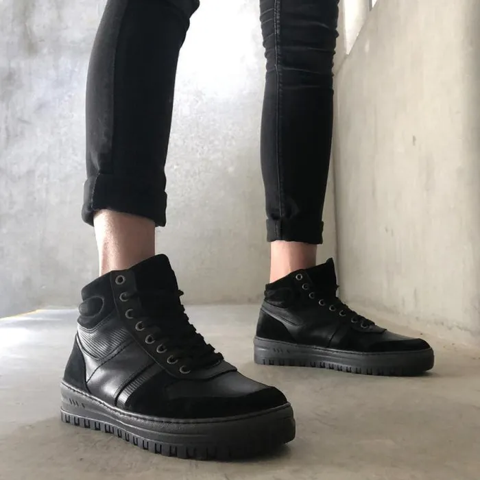 Windsor Smith Boots Men URGE BLACK LEATHER BOOTS