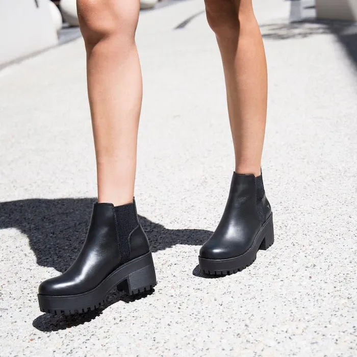 Windsor Smith Boots Women ICON BLACK PLATFORM BOOTS Windsor Smith Boots Women ICON BLACK PLATFORM BOOTS