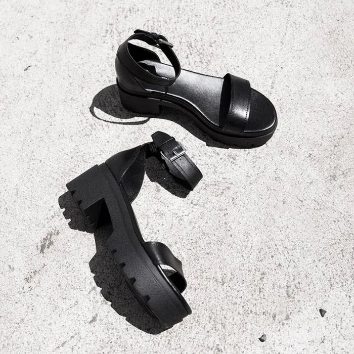 Windsor Smith Sandals Women ELSIE BLACK LEATHER SANDALS Windsor Smith Sandals Women ELSIE BLACK LEATHER SANDALS