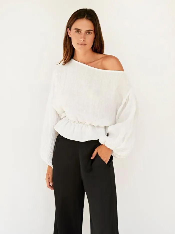 Women Anna Frill Blouse White The UNDONE Tops