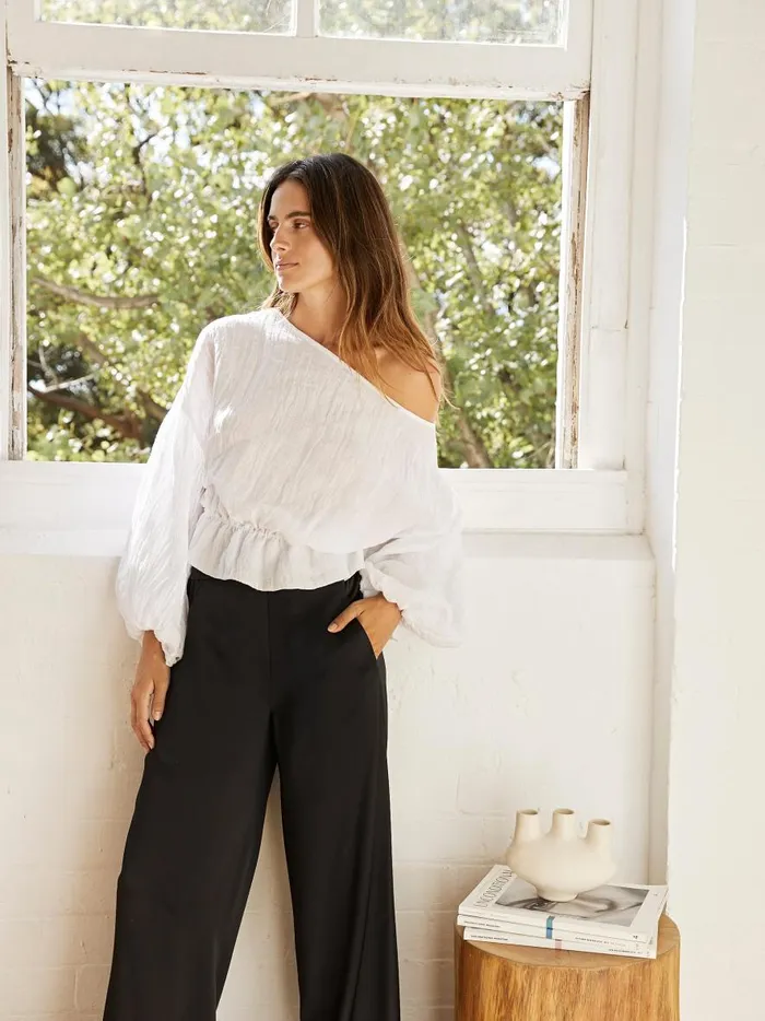 Women Anna Frill Blouse White The UNDONE Tops
