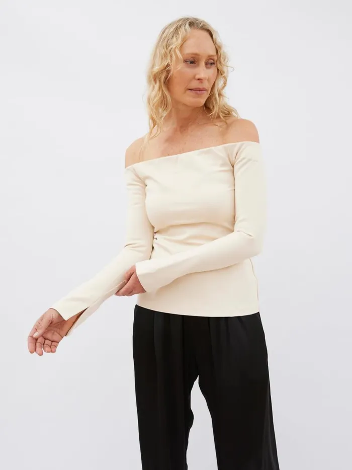 Women Boah Top Cream The UNDONE Tops