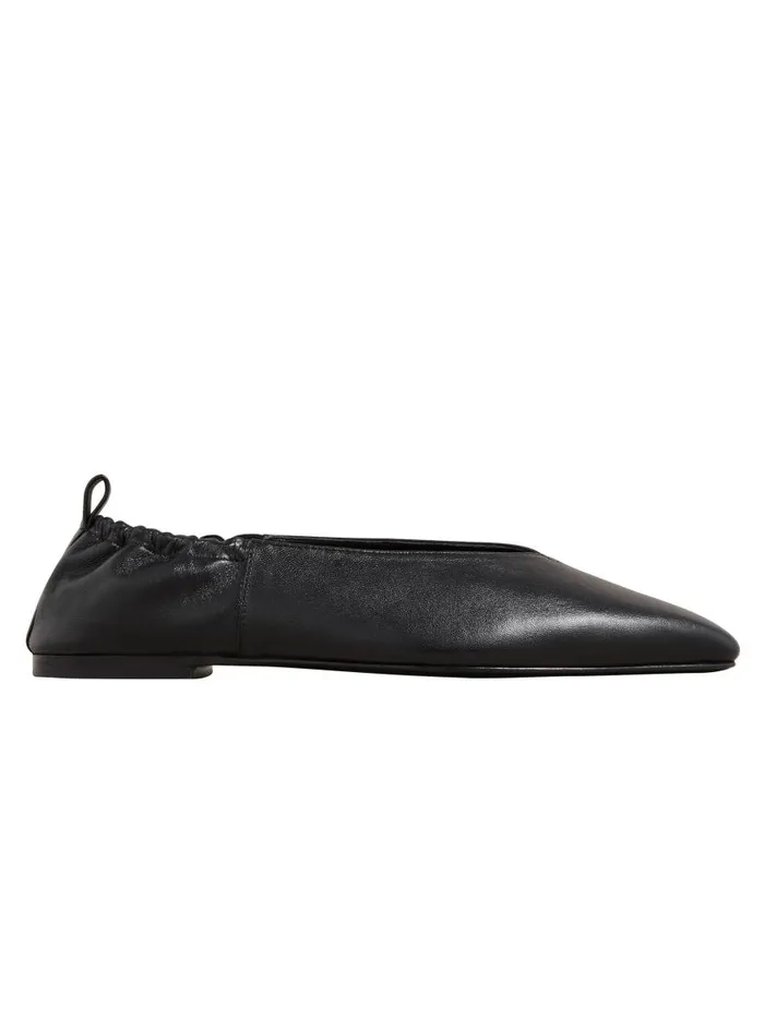 Women Brie Flat Black The UNDONE Flats