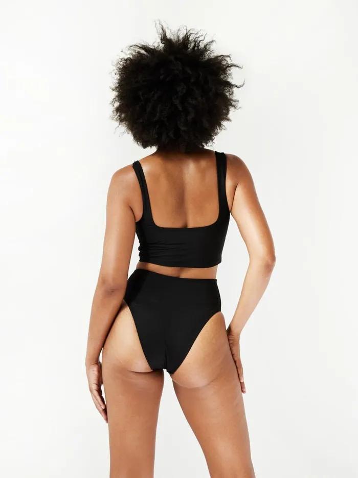 Women Caroline Bikini Top Black The UNDONE Swimwear