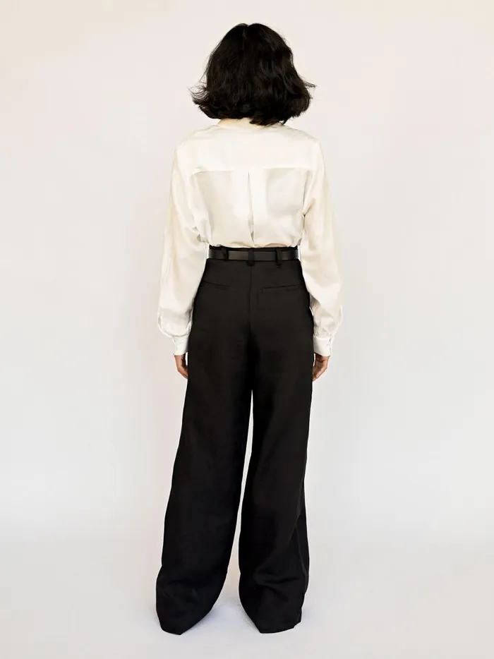 Women Classic Double Pocket Shirt White The UNDONE Tops