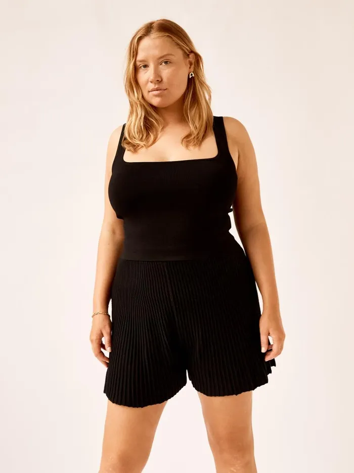 Women Classic Nineties Tank Black The UNDONE Tops