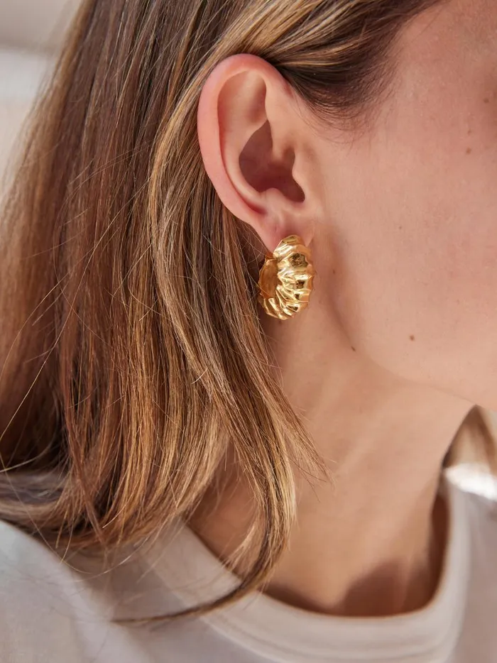 Women Hammered Hoop Earrings Gold The UNDONE Earrings