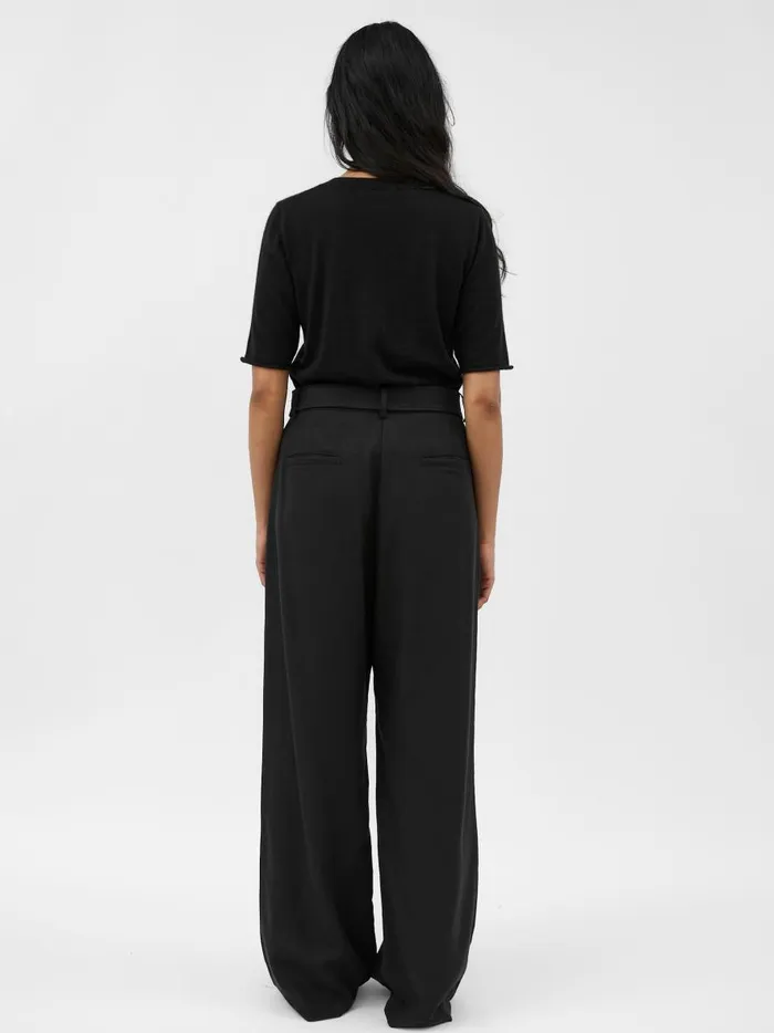 Women Kendall Top Black The UNDONE Tops