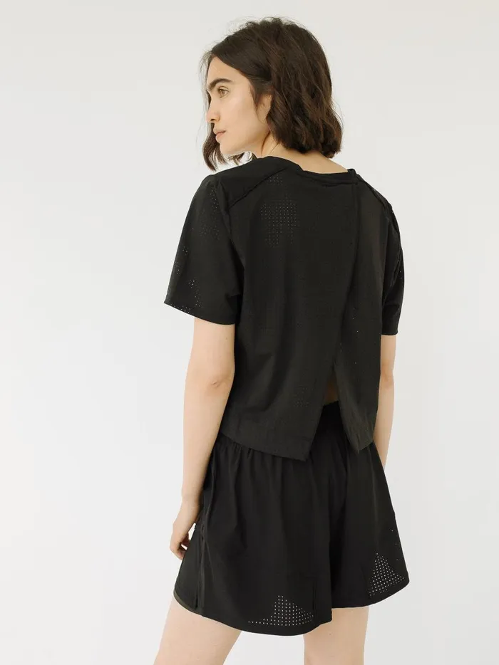 Women Lara Cropped Tee Black The UNDONE Tops Women Lara Cropped Tee Black The UNDONE Tops