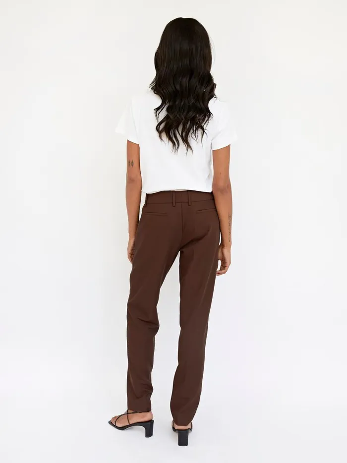Women Low Rise Partner Trouser Dark Brown The UNDONE Pants