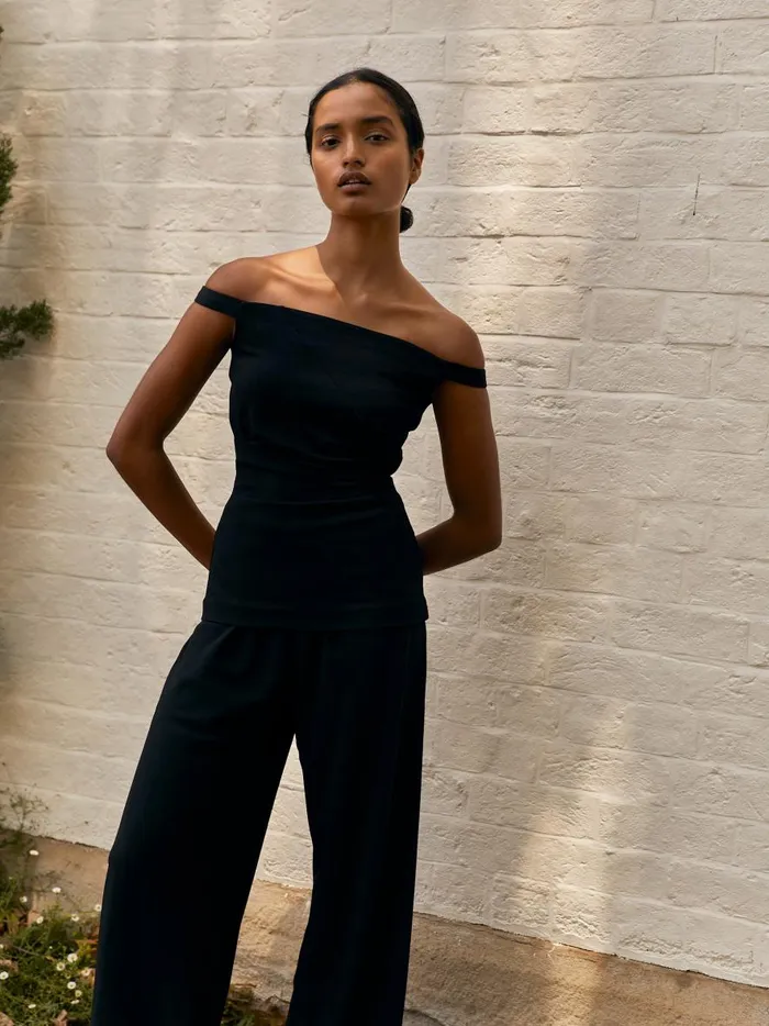 Women Lulu Top Black The UNDONE Tops