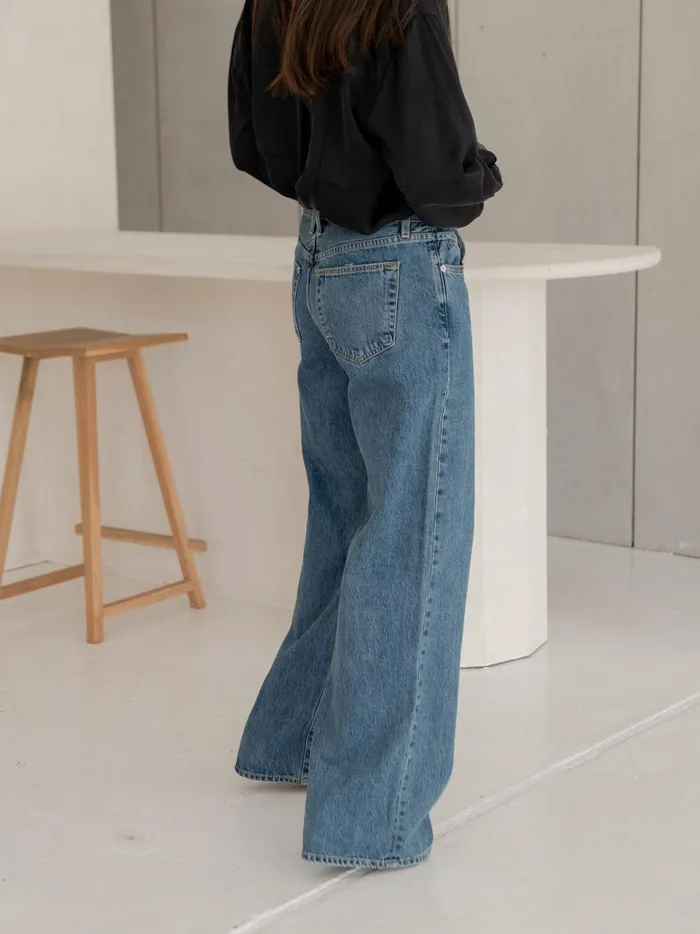 Women Mica Low Rise Wide Leg Jean Born To Run The UNDONE Denim