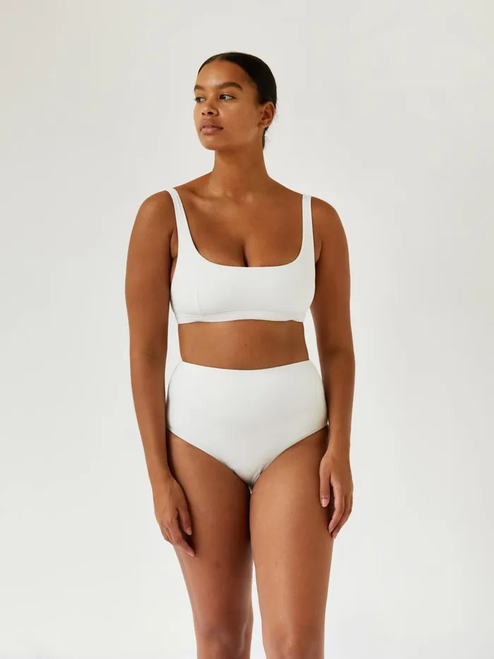 Women Nineties Crop Top Chalk Crinkle The UNDONE Swimwear