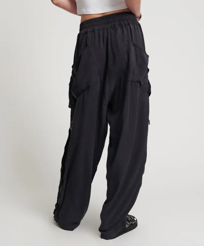 Women One Teaspoon Bottoms CHARCOAL TENCEL ZIPPED PARACHUTE PANTS Women One Teaspoon Bottoms CHARCOAL TENCEL ZIPPED PARACHUTE PANTS