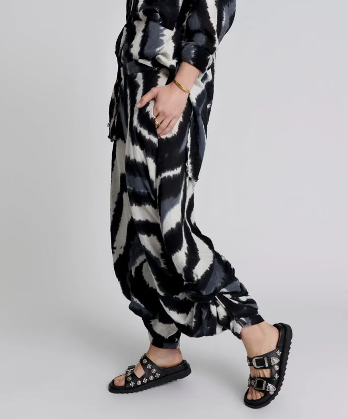 Women One Teaspoon Bottoms HAND PAINTED ECLIPSE GYPSY HAREM PANTS Women One Teaspoon Bottoms HAND PAINTED ECLIPSE GYPSY HAREM PANTS